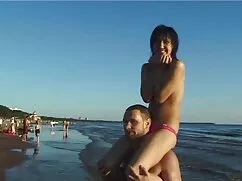 共通のくそとともに彼に 女の子 動画 h